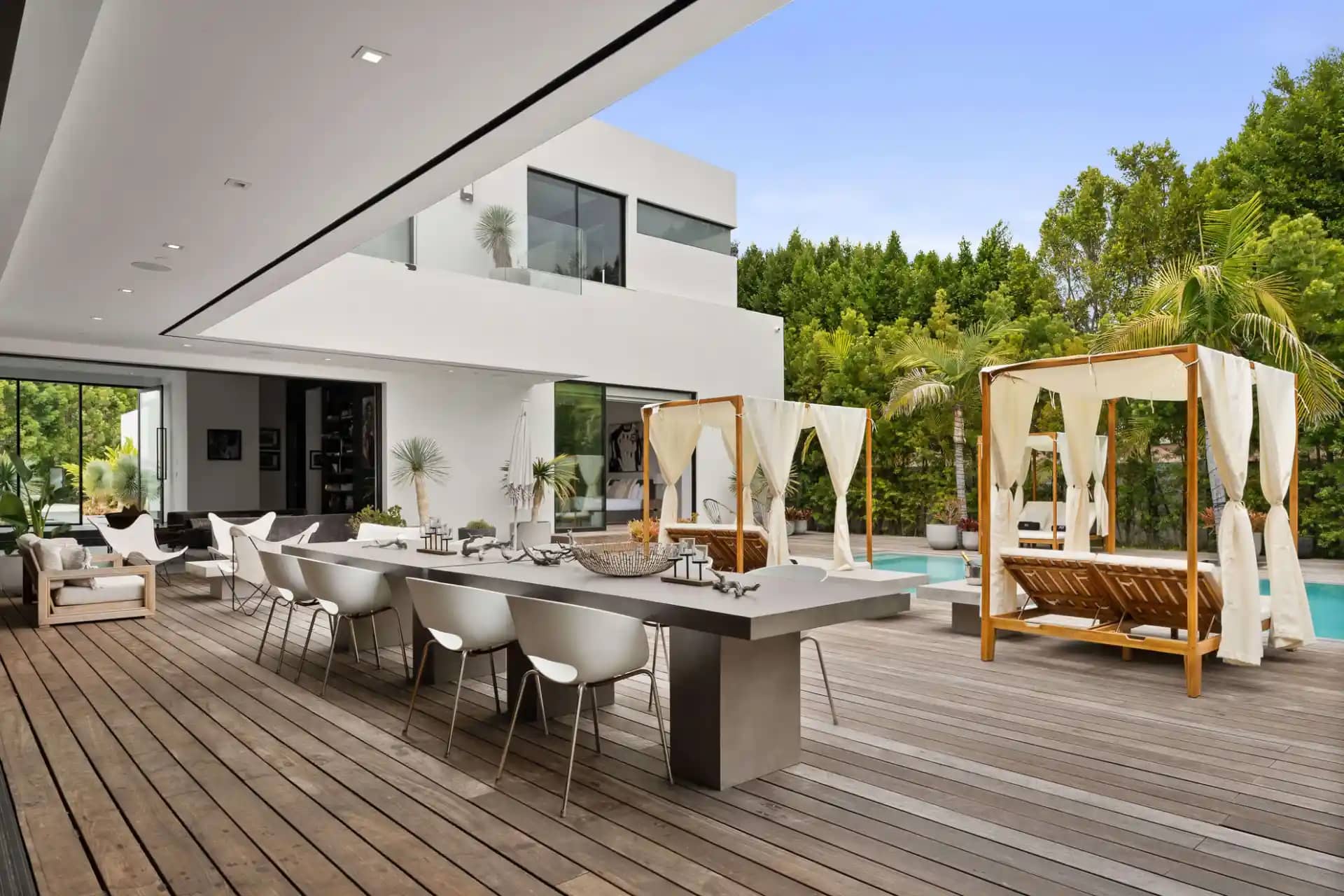 Fotober viral property marketing for social media and realty websites