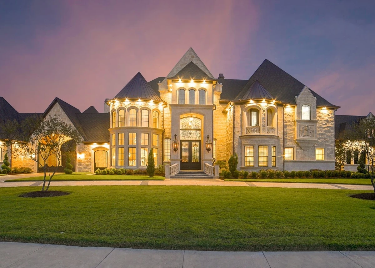 Both Agent Image and Luxury Presence have built reputations