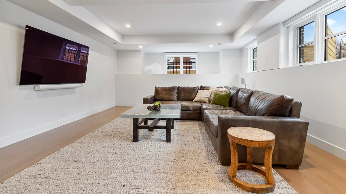 Hdr Photo Editing for Living Room