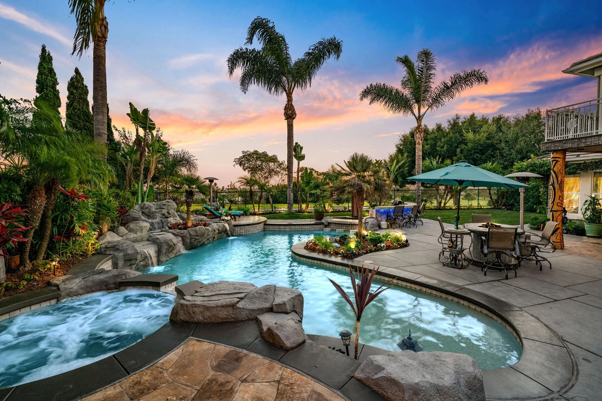 Fotober's real estate photo products