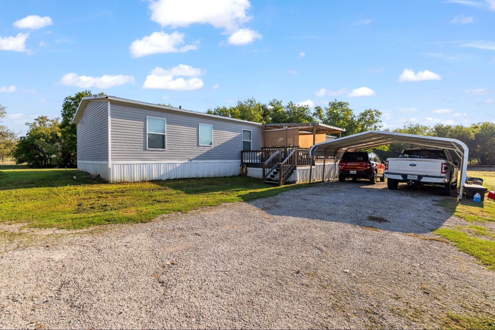 A well-prepared property not only looks better in photos but als