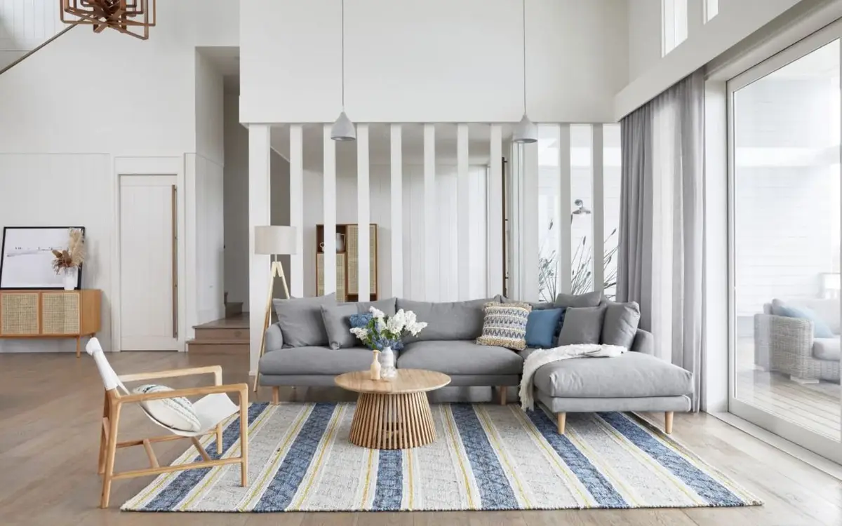 Using stripes and patterns to create a spacious look