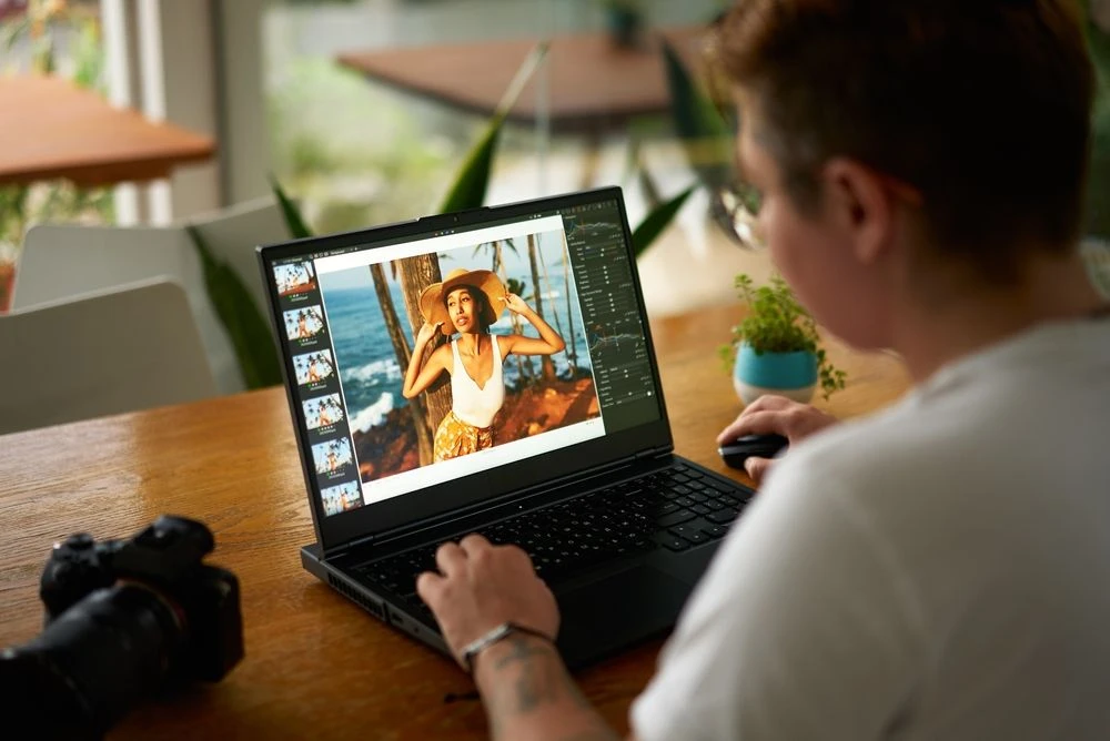 Making mistakes in Photoshop is normal, even for professionals