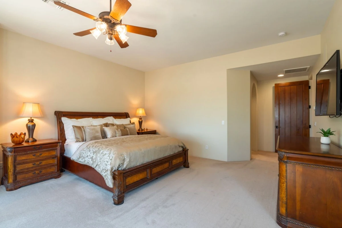 Photo after perspective and vertical alignment