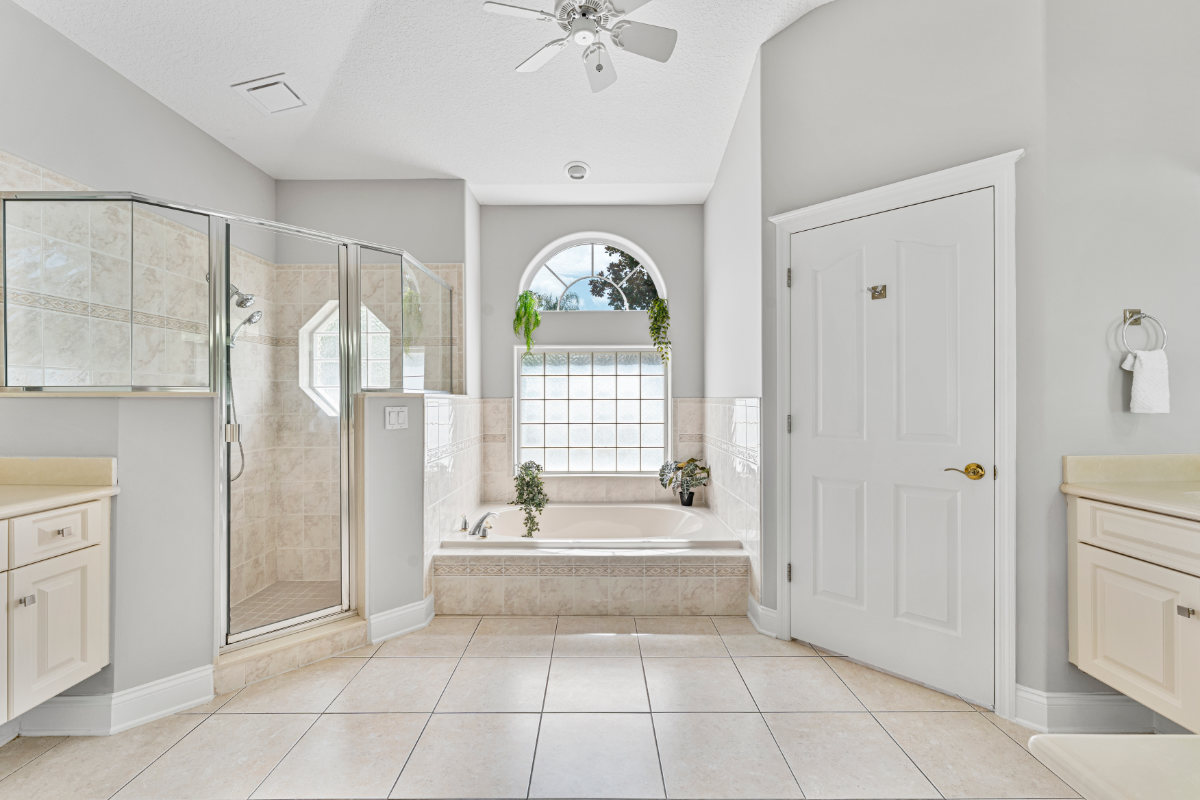 Staging a Bathroom 4