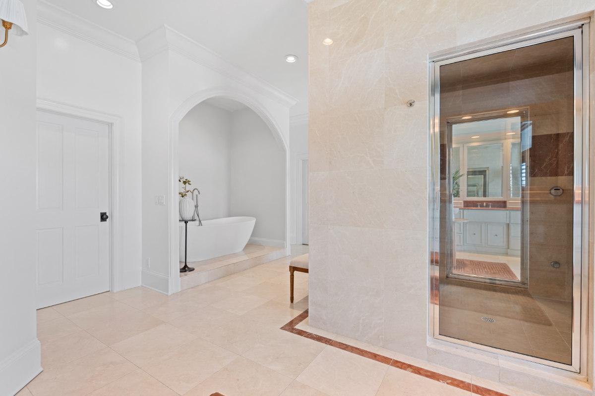 Staging a Bathroom 5