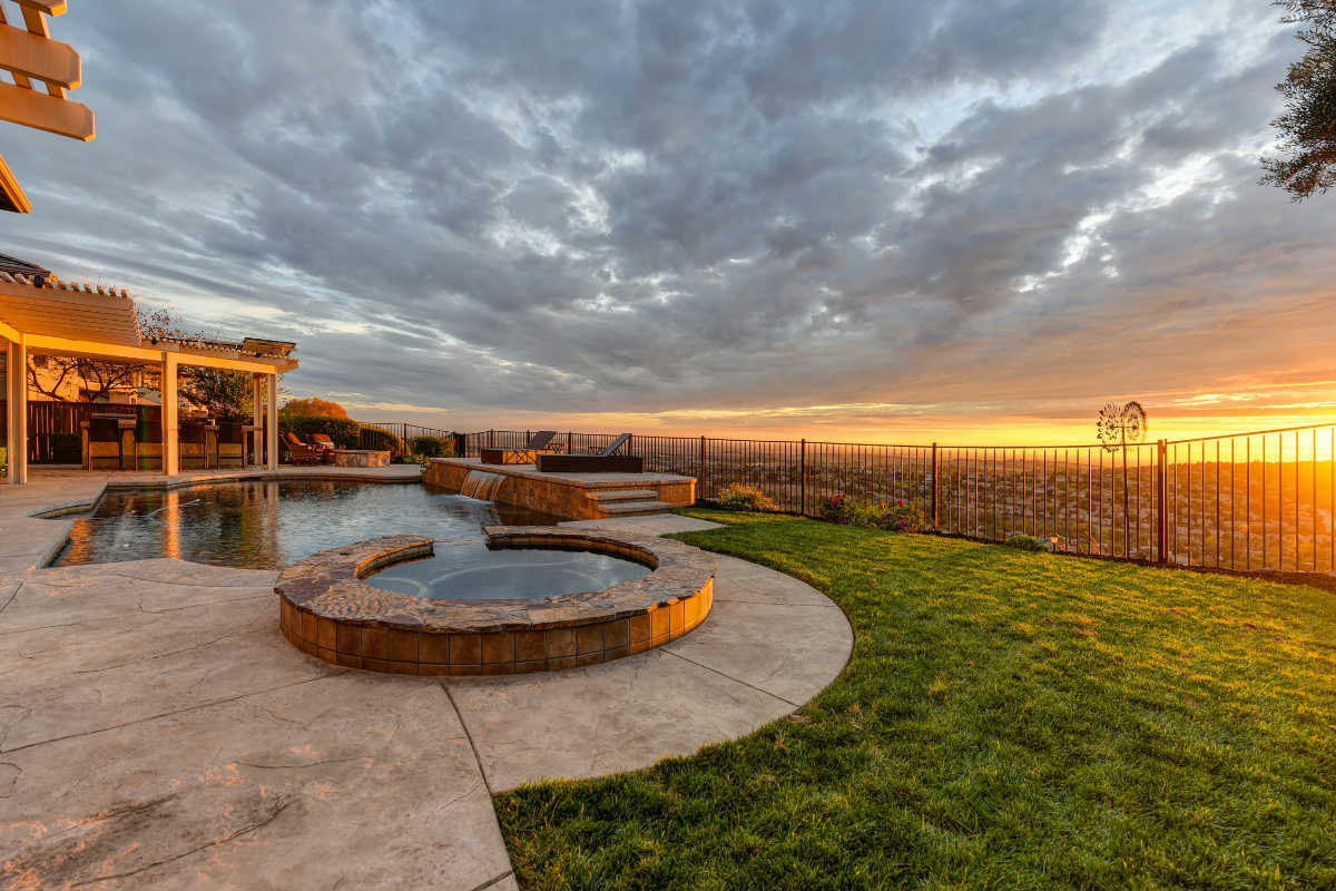 Virtual Staging California 15